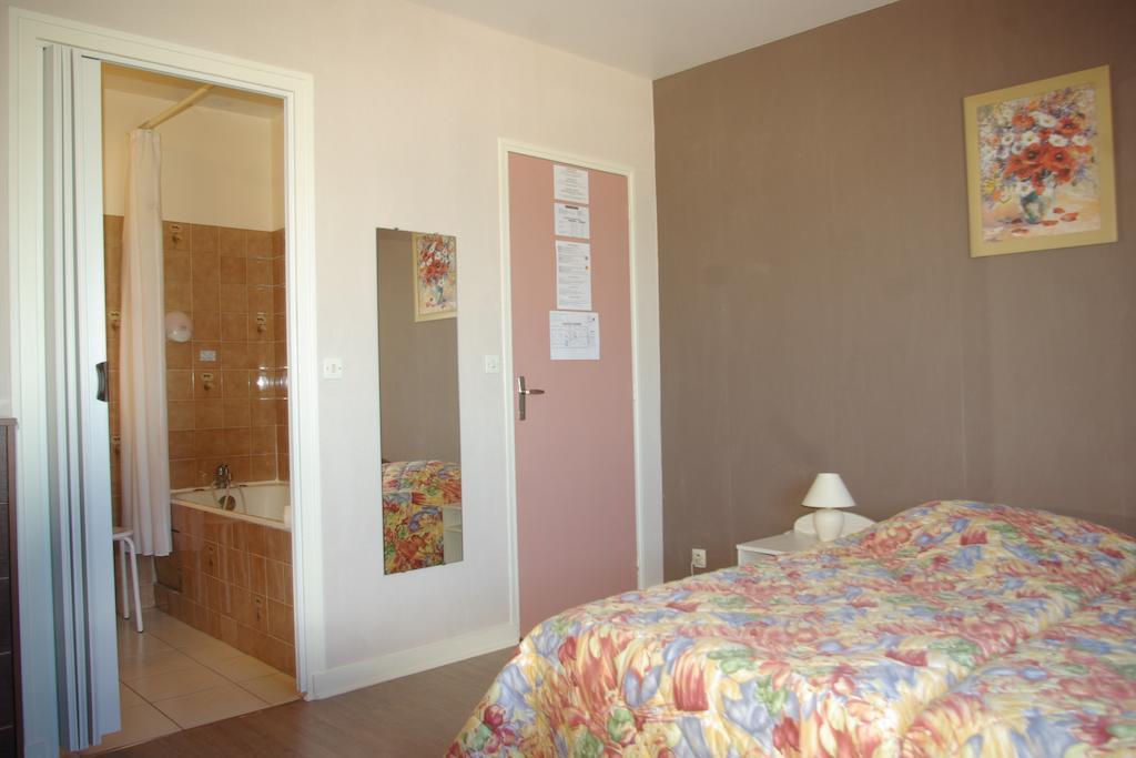 Logis Hotel Le Terminus Bourcefranc Buitenkant foto